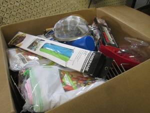 lot 144 image: (CSB) Big Box Full of Misc Kitchen ...