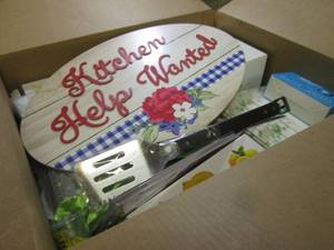 lot 146 image: (CSB) ) Big Box Full of Misc Kitche...