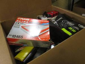 lot 148 image: (BS) Big Box Full of Misc Automotiv...