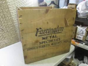 lot 152 image: (CS) Vintage Wood Crate Farrington ...