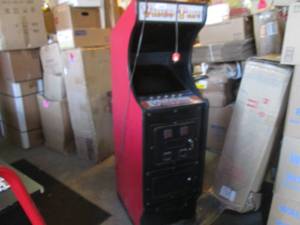 lot 167 image: (EC1) Vintage Video Trivia Standup ...