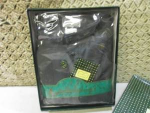 lot 175 image: (BS) Mens Button Up Robe in Gray Si...