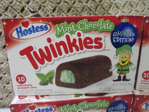 lot 215 image: (B-2) 4 Boxes of Hostess Mint Choco...