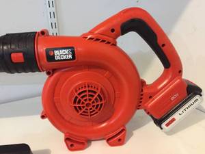 Black and Decker Rechargeable Leaf Blower