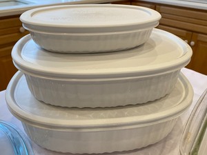 Corning Ware and Pyrex Kitchen Items