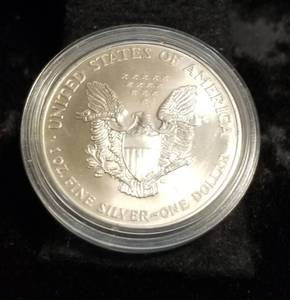 2000 AMERICAN SILVER EAGLE 1 TROY OZ. .999 FINE SILVER IN AIRTITE