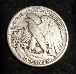 1942 WALKING LIBERTY HALF DOLLAR