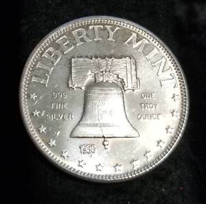 1 TROY OZ. .999 FINE SILVER LIBERTY MINT