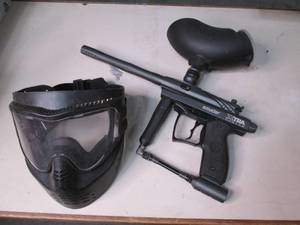 Spyder Xtra Custom Paintball gun wi...