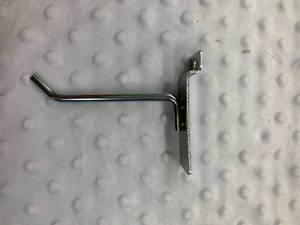 lot 37 image: Peg Hooks Silver  Count 60