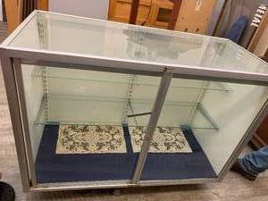 lot 55 image: Glass Display Case - 48 Long x 22 Deep x 38 Tall