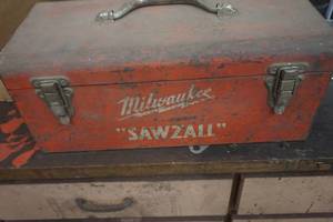 Milwaukee HD Sawzall With Case