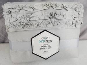 lot 16 image: New Set of Queen Size Ruffled Sheets