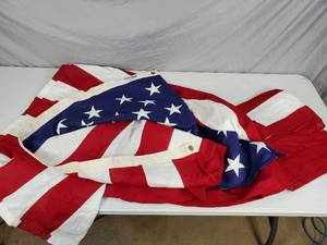 lot 32 image: New 5 ft x 9.5 ft Cotton Sewn Canvas American Flag