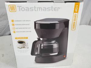 lot 66 image: New Toastmaster Coffee Maker