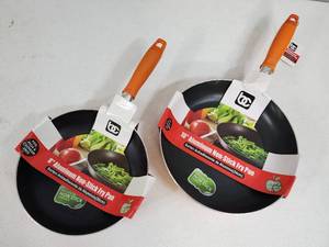 lot 76 image: 2 New Non-Stick Aluminum Fry Pans