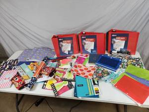 lot 124 image: Large Lot of New Office and School Supplies