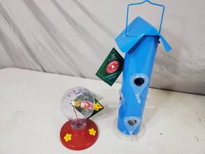 lot 167 image: 2 New Bird Feeders