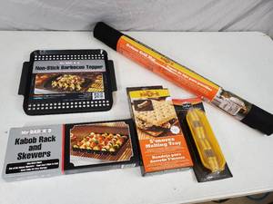 lot 172 image: New BBQ Cooking Accessories