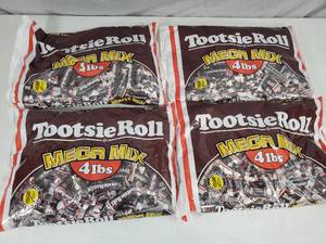 lot 51B image: 16 lbs Tootsie Roll Mega Mix Candy