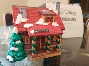 lot 5 image: Snow Village Pinewood Log Cabin No. 5150-1