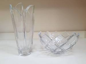 lot 35 image: Crystal Lot