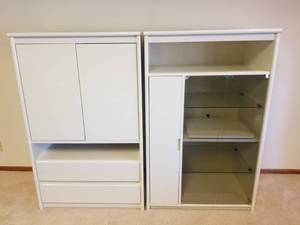 lot 40 image: 2 Piece Entertainment Center