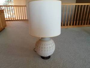 lot 57 image: Vintage Studio Pottery Lamp