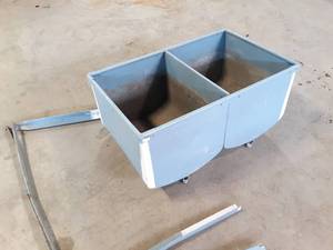 lot 120 image: Antique Washtub w Stand