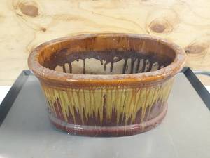 lot 121 image: Big Oval Planter