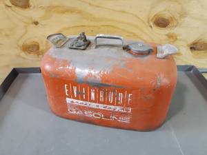 lot 147 image: Evinrude Steel Boat Fuel Can