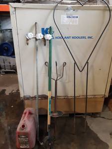 lot 183 image: Heart-Shaped Planter Hanger, Flower Pot Stand, and More