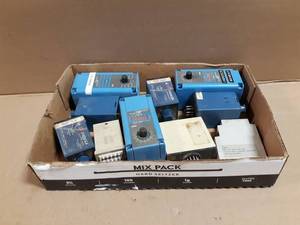 lot 191 image: Lot of Assorted Electrical Controls