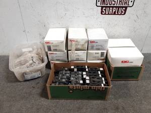 lot 120-23 image: Lot of Electrical Parts