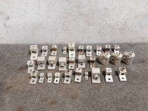 lot 120-32 image: (30) Assorted Aluminum Mechanical Lugs