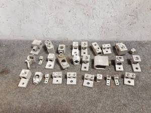 lot 120-33 image: (28) Assorted Aluminum Mechanical Lugs