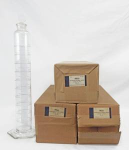 lot 73 image: Lot of 3 Merco Mercer Glass Works 1000 ML Glass Graduated Mixing Cylinders with Stopper