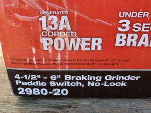 Milwaukee  M18 Grinder