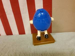 M&M dispenser