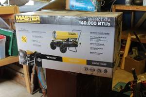 lot 13 image: Master Propane Construction Heater 140,000 BTU MH-140T-KFA (new in box)