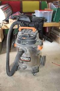 lot 22 image: Ridgid Wet Dry Vacuum 16 Gallon WD19560