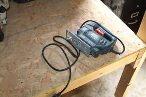 lot 26 image: Black & Decker Jig Saw JS200