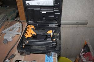 lot 58 image: Bostitch Brad Nailer 18-GA with Case BTFP12233
