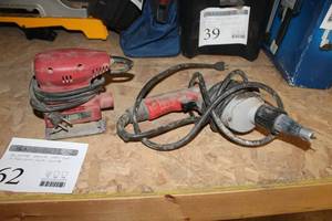lot 62 image: Lot of (2) Power Tools - Milwaukee Screw Gun, Tool Shop Palm Sander