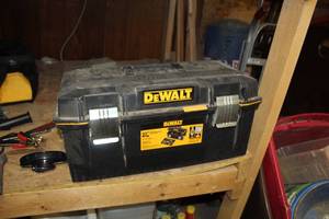 lot 87 image: DeWalt Plastic Tool Box with Tool Caddy 23Lx12Wx11H