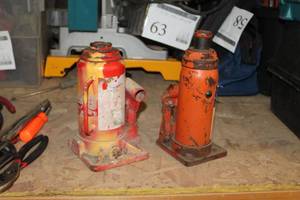 lot 92 image: Lot of (2) Hydraulic Bottle Jacks