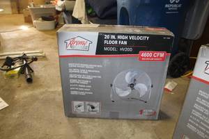 lot 82 image: Xtreme Garage High Velocity Floor Fan 20 3-Speed HV20D 28Lx13Wx12H (in box)