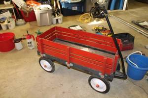 lot 132 image: Town & Country Pull Wagon with Wood Slat Sides 36Lx17Wx20H