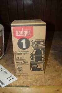 lot 138 image: Insinkerator Badger 1 Food Waste Disposer (new in box)