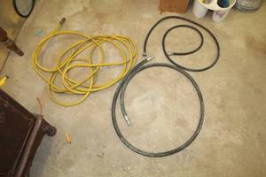 lot 136 image: Lot of (3) Hoses - Air Hose, Hydraulic Hose, Washing Machine Hose